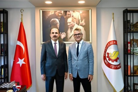 BAŞKAN ALTAY ‘DAN BAŞKAN USTAOĞLU’NA ZİYARET