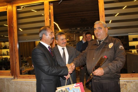 BAŞKAN TUTAL'DAN 173. YIL ANISINA EMNİYET GÜÇLERİNE YEMEK