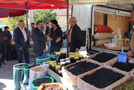 BAŞKAN TUTAL'DAN PAZAR ESNAFINA ZİYARET