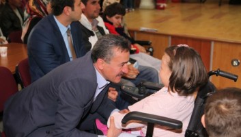 BAŞKAN MEHMET TUTAL ENGELLİLER GÜNÜNÜ KUTLADI