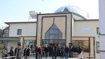 ŞEHİT AHMET EROL CAMİ'NİN AÇILIŞI YAPILDI