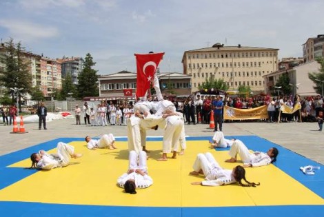 SEYDİŞEHİR’DE 19 MAYIS KUTLANDI