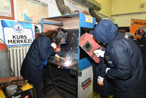 SEYKİM İŞVEREN İLE İŞÇİ ARASINDA KÖPRÜ OLMAYA DEVAM EDİYOR