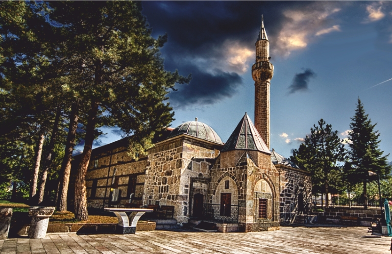 Seyyid Harun Velî Camii ve Türbesi